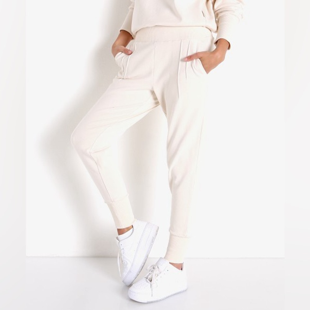 New! Varley Amberley Jogger Oatmeal Size Medium